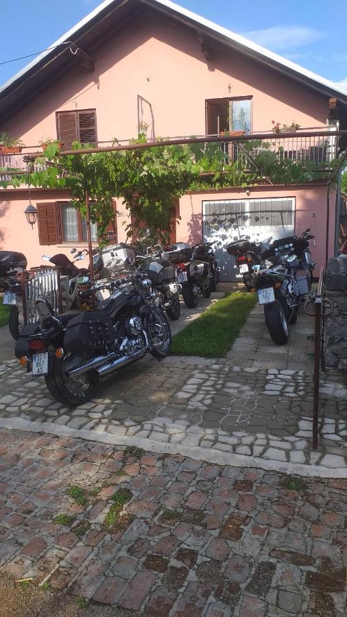 Apartament Liammarco Plaški Zewnętrze zdjęcie