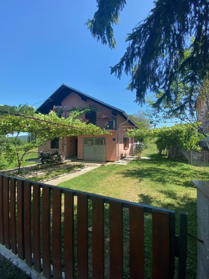 Apartament Liammarco Plaški Zewnętrze zdjęcie